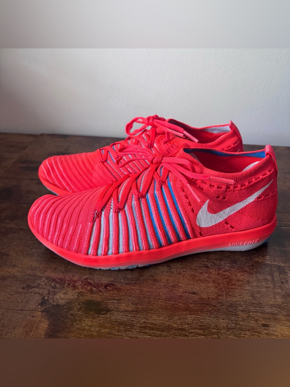 Nike Women’s Free Transform Flyknit (Size 8)